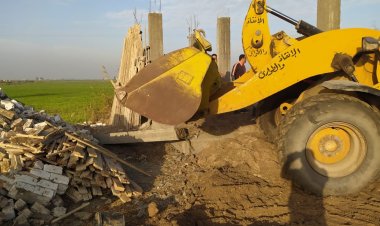 إزالة عدد من التعديات والمخالفات على أراضي الدولة جنوب بورسعيد