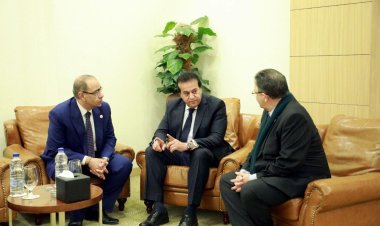 وزير الصحة يتفقد سير امتحان تخصص «الإرواء القلبي» للملتحقين ببرنامج الزمالة المصرية
