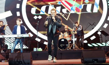 شاهد| عمرو دياب يشعل ليل الكويت بحفل جماهيري كبير