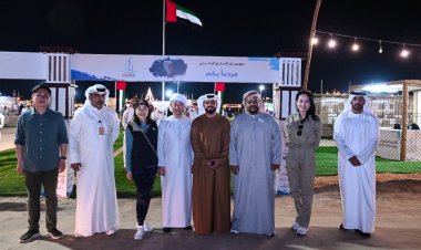 السفير الصيني يزور مهرجان السلع البحري