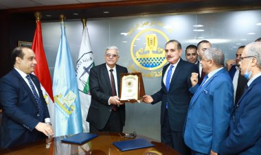 محافظ كفر الشيخ يوقع بروتوكول تعاون مع هيئة النيابة الإدارية لتدريب المحققين