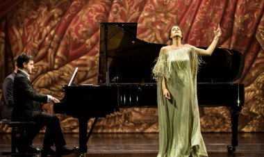 غنت النشيد الوطني الفرنسي في نهائي كأس العالم.. من هي فرح الديباني؟