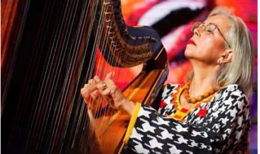 منال محيى الدين تعزف مؤلفات عربية وكلاسيكية على المسرح الصغير