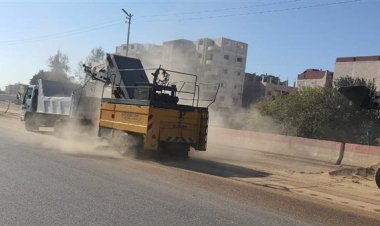 حملة نظافة عامة ورفع أتربة بشوارع حيِّ أول الإسماعيلية