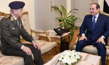 الرئيس السيسي يستقبل وزير الدفاع والإنتاج الحربي