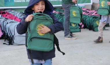 مركز الملك سلمان للإغاثة يوزع 1.978 حقيبة مدرسية على عدة مدارس في لبنان