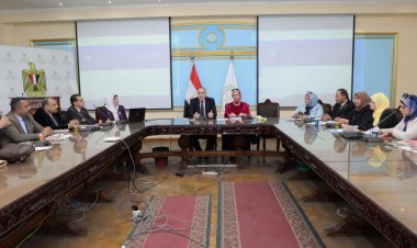 «التعليم» تعقد اجتماعًا مع مديري إدارات المدارس الرسمية والمتميزة لغات