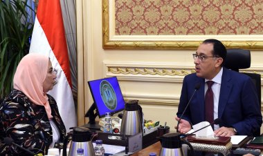 رئيس الوزراء يتابع مع وزيرة التضامن جهود التوسع في برامج الحماية الاجتماعية