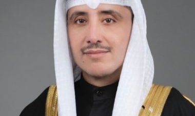 وزير الخارجية الكويتي يلتقي وزير القوات المسلحة البريطانية