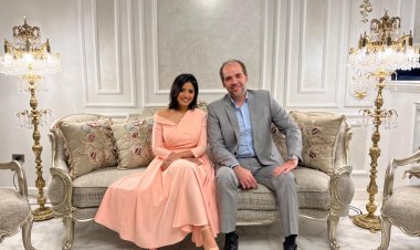 شاهد اللحظات الأولى لمراسم خطوبة  سهر الصايغ  على  طبيب الأسنان صلاح العباسي