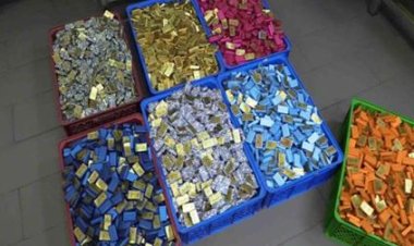 ضبط 15 طن مواد غذائية مجهولة المصدر و550 طبق بيض داخل 6 مصانع وشركات بالقاهرة