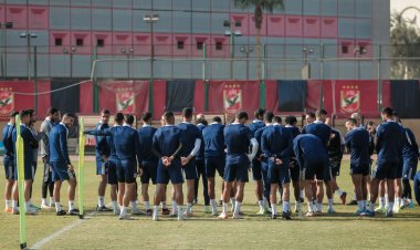 كولر يحاضر لاعبي الأهلي.. وفقرات متنوعة لحراس المرمى