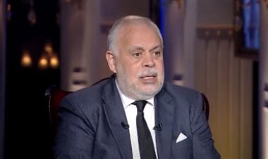 أشرف زكي يكشف سر تأجيل مسرحية منة شلبي بموسم الرياض