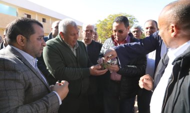 محافظ الوادي الجديد ووفد «نواب الزراعة»  يتفقدون جمعية تنمية المجتمع بالبشندي