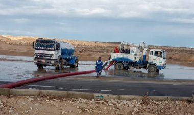 مياه مطروح: التعامل مع مياه الأمطار واستمرار حالة الطوارئ بالشركة