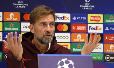 مدرب ليفربول يؤكد أهمية مواصلة المطاردة للتواجد بين الأربعة الكبار في الدوري الإنجليزي