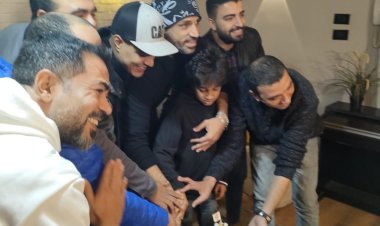 الملحن محمد يحيى يحتفل بإطلاق «طماعة»  مع المطرب عمر حفظي