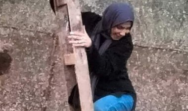 منى زكي بالحجاب في مسلسلها «تحت الوصاية» رمضان 2023