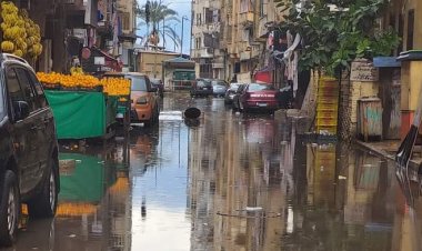 صور| رعد وبرق وأمطار غزيرة تغطي شوارع الإسكندرية