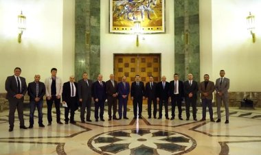 رئيس مجلس الوزراء العراقي يستقبل وفدًا من الصحفيين والإعلاميين المصريين برئاسة كرم جبر