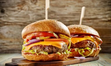 انتشار فيديو لأحد المطاعم يعمل بالنظام  الآلي بأمريكا