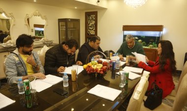 شاهد|  نجوم  «لف وارجع تاني»  يبدأون جلسات تحضيرية استعدادًا للتصوير