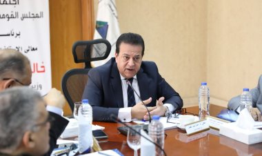 وزير الصحة يؤكد دعم القيادة السياسية للعمل السكاني على مستوى الخطط والتنفيذ