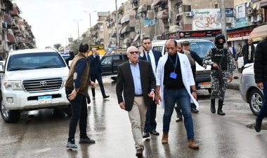 محافظ بورسعيد يوجه بإزالة الإشغالات و تكثيف أعمال النظافة بمحيط مستشفى الزهور