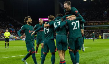 ليفربول يتخطى أستون فيلا بصعوبة ويعدل ترتيبه في الدوري الإنجليزي