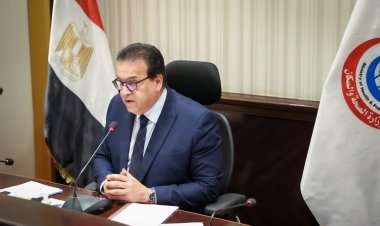 وزير الصحة يعقد اجتماعًا مع «وادي النيل» لمتابعة خطة توريدات سيارات الإسعاف الجديدة