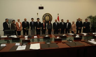 وزيرا التعاون الدولي والنقل يوقعان الشريحة الثانية من التمويل الإنمائي بقيمة 301 مليون دولار