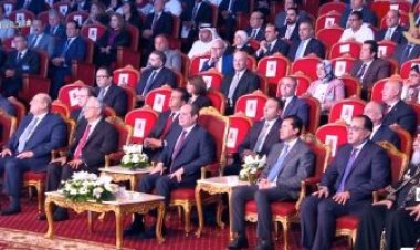بدء احتفالية النسخة الرابعة من «قادرون باختلاف» بحضور الرئيس السيسي