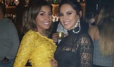 ياسمين رئيس ودينا الشربيني يحتفلان بالكريسماس على أنغام «هنغني كمان وكمان»