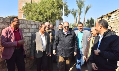 محافظ أسيوط يتفقد مشروع مد شبكات مياه الشرب بعزبة على صالح ضمن مبادرة «حياة كريمة»