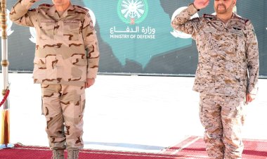 الفريق أسامة عسكر يعود إلى أرض الوطن بعد إنتهاء زيارته الرسمية للمملكة العربية السعودية