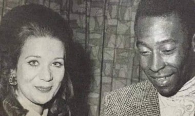 «كان عايز يتجوزني وقلب الدنيا عليا».. بيليه وزبيدة ثروث.. قصة حب من طرف واحد