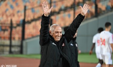 فيريرا يعقد جلسة مع لاعبي الزمالك ويشيد بالأداء أمام الإسماعيلي