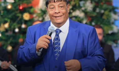 عبدالباسط حمودة يستهل احتفالية رأس السنة بـ«اسكت لو سمحت»