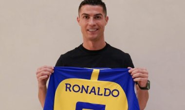 رونالدو يصل السعودية في هذا الموعد.. وجماهير النصر تهتف له بالمدرجات