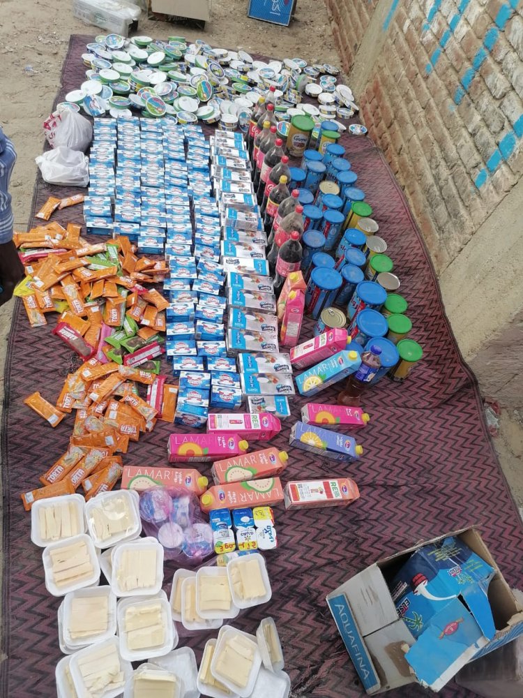 ضبط 610 عبوة مواد غذائية مجهولة المصدر ومنتهية الصلاحية