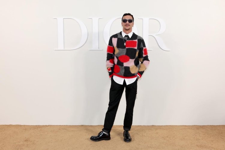 علي السبع يشارك جمهورة صور جديدة من حفل Dior