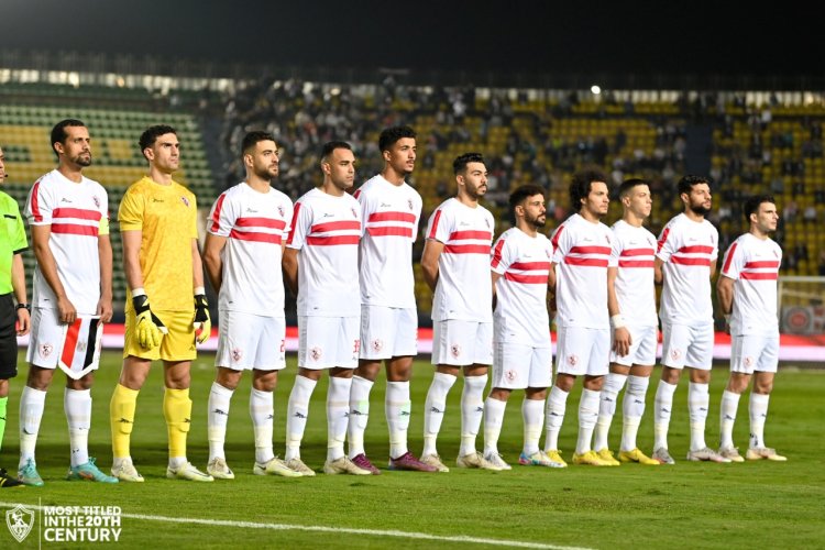 بعثة الزمالك تؤدى صلاة الجمعة بفندق الإقامة  بالجزائر