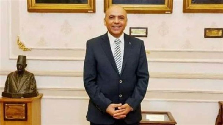 «أبو الفتوح»: حرب التشكيك والشائعات مستمرة ضد الاقتصاد المصري