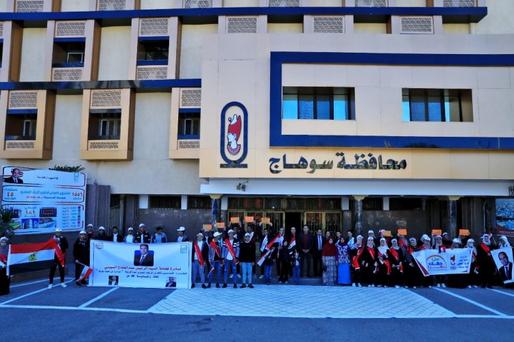 ضمن مبادرة «من حقك تعرف».. 60 طالب وطالبة في زيارة لمشروعات «حياة كريمة» بسوهاج