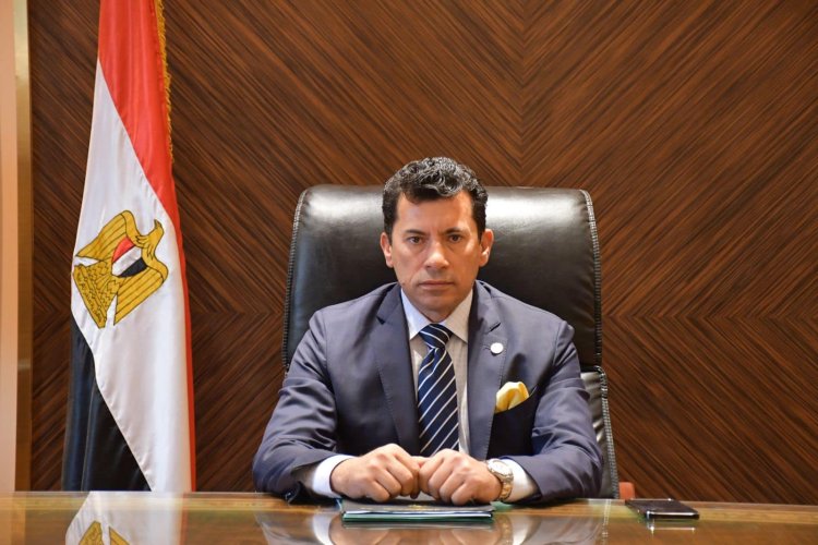 «الشباب والرياضة» تنفي تدخلها لحل أزمة قيد الزمالك