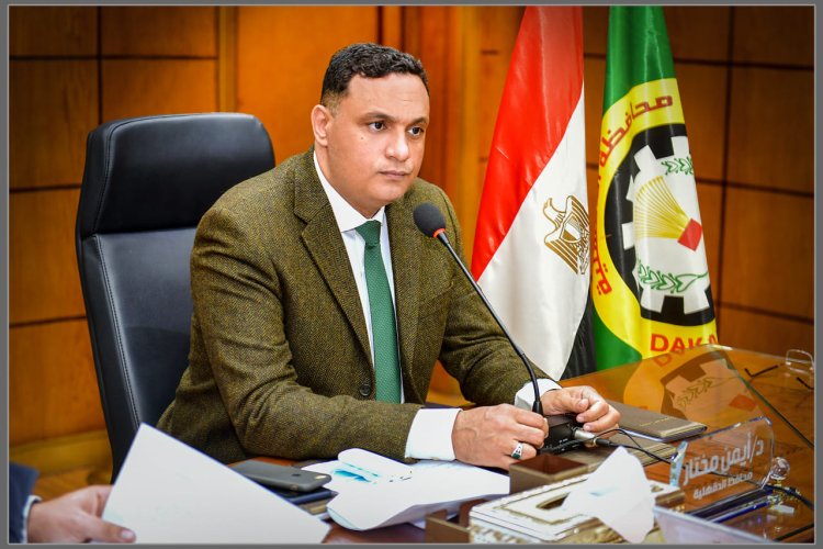محافظ الدقهلية: إحالة 82 من العاملين المتغيبين والمنصرفين عن العمل بدون إذن رسمي للتحقيق