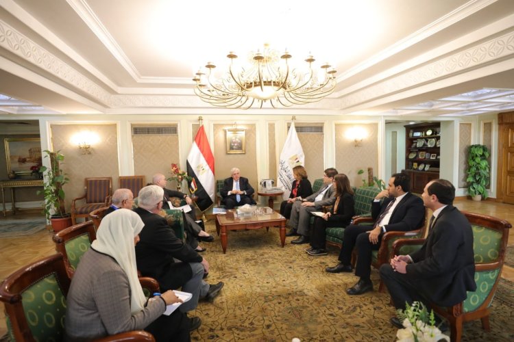 وزير التعليم العالي يُناقش مع وفد الوكالة الأمريكية للتنمية الدولية مُبادرة «المعلم المُتميز»