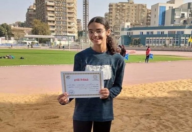 الطالبة نورهان كمال تحصد المركز الثالث على مستوى الجمهورية في مسابقة الوثب الطويل