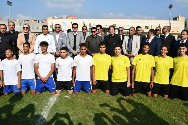 وزير الرياضة يفتتح منافسات كأس الرئيس لـ«حياة كريمة» في كرة القدم بالشرقية