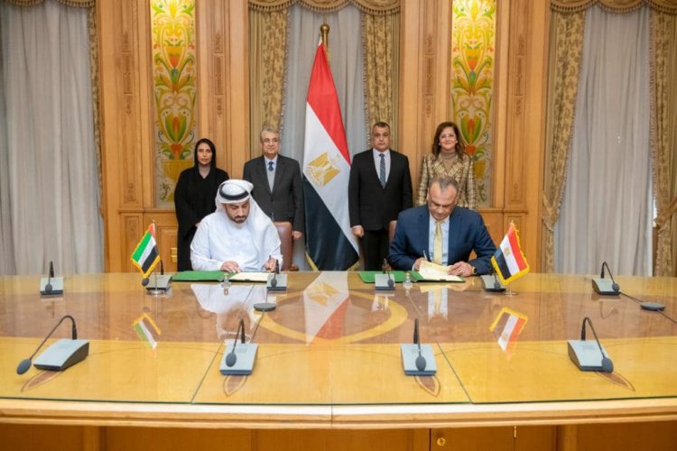 3 وزراء يشهدون توقيع مذكرة تفاهم بين «حلوان للصناعات غير الحديدية» و«دوكاب» الإماراتية